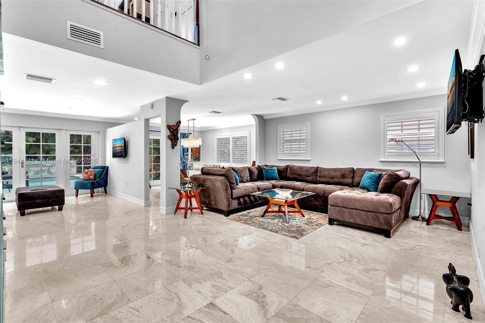 2516 San Domingo St