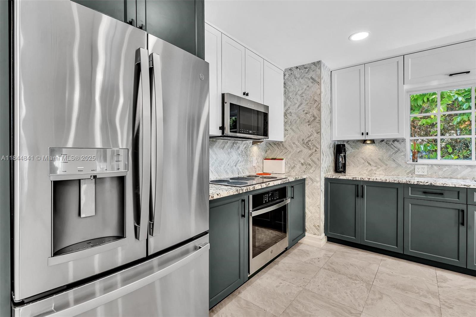 2516 San Domingo St