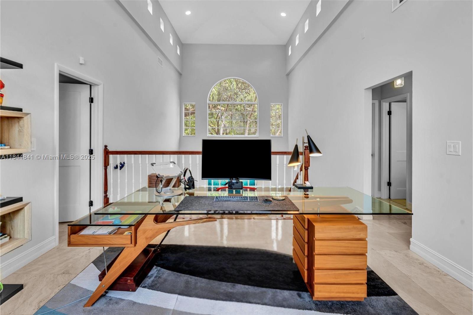 2516 San Domingo St