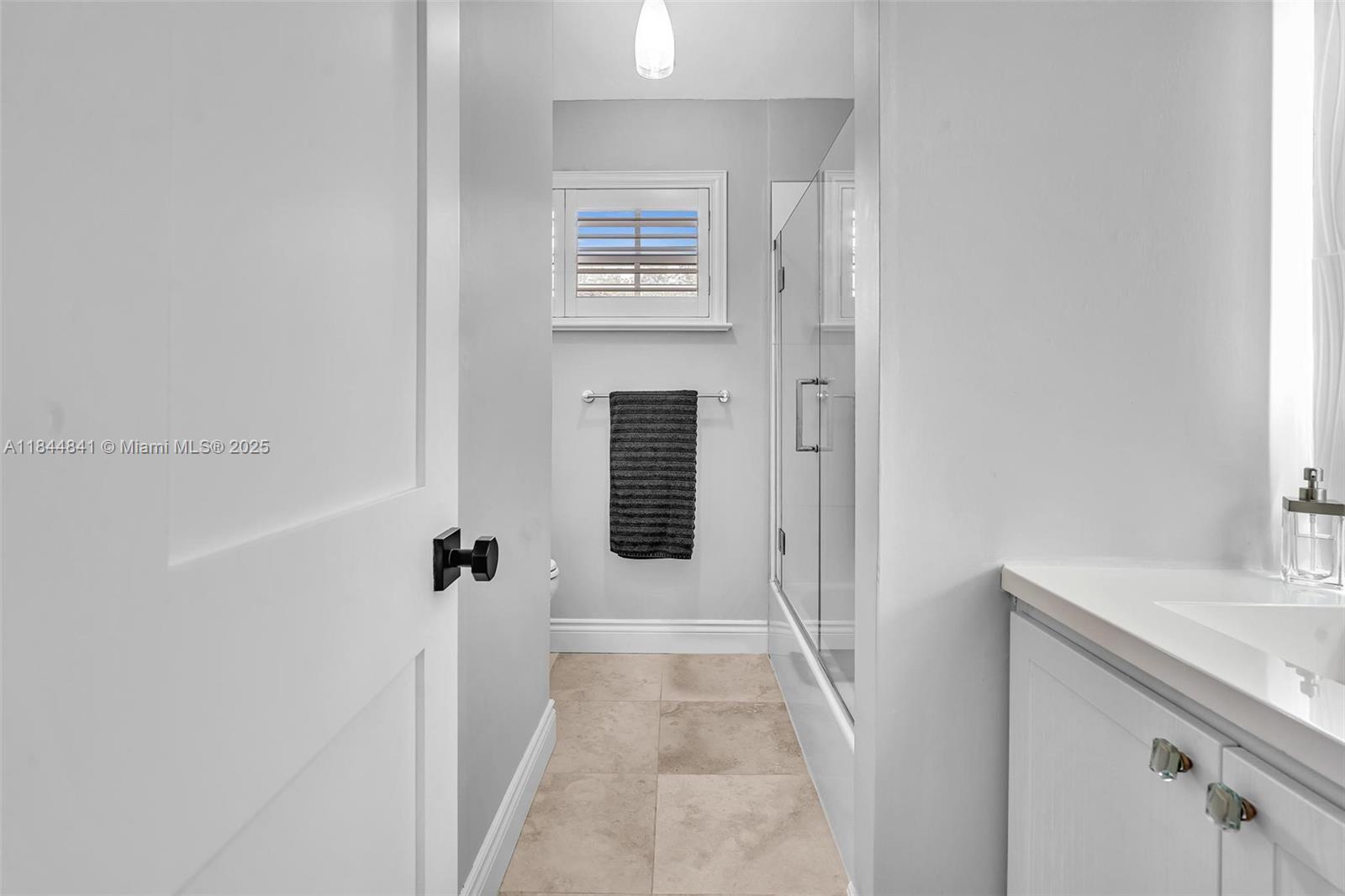 2516 San Domingo St