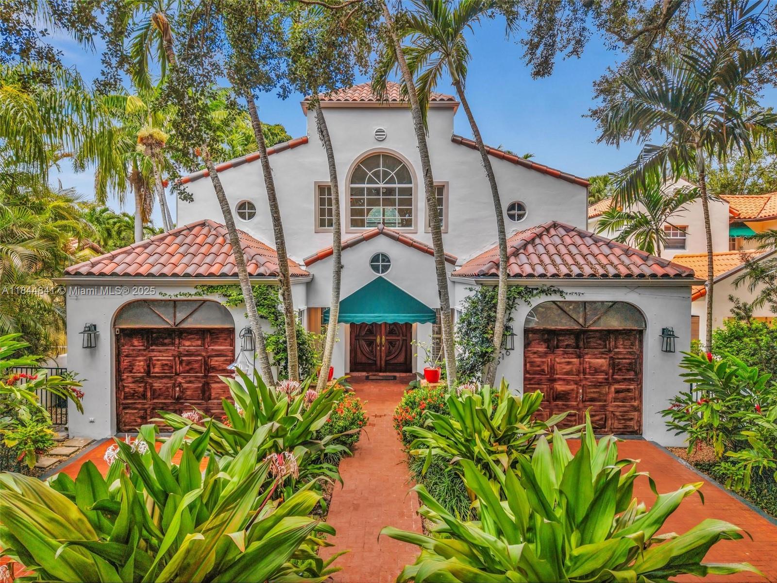 2516 San Domingo St