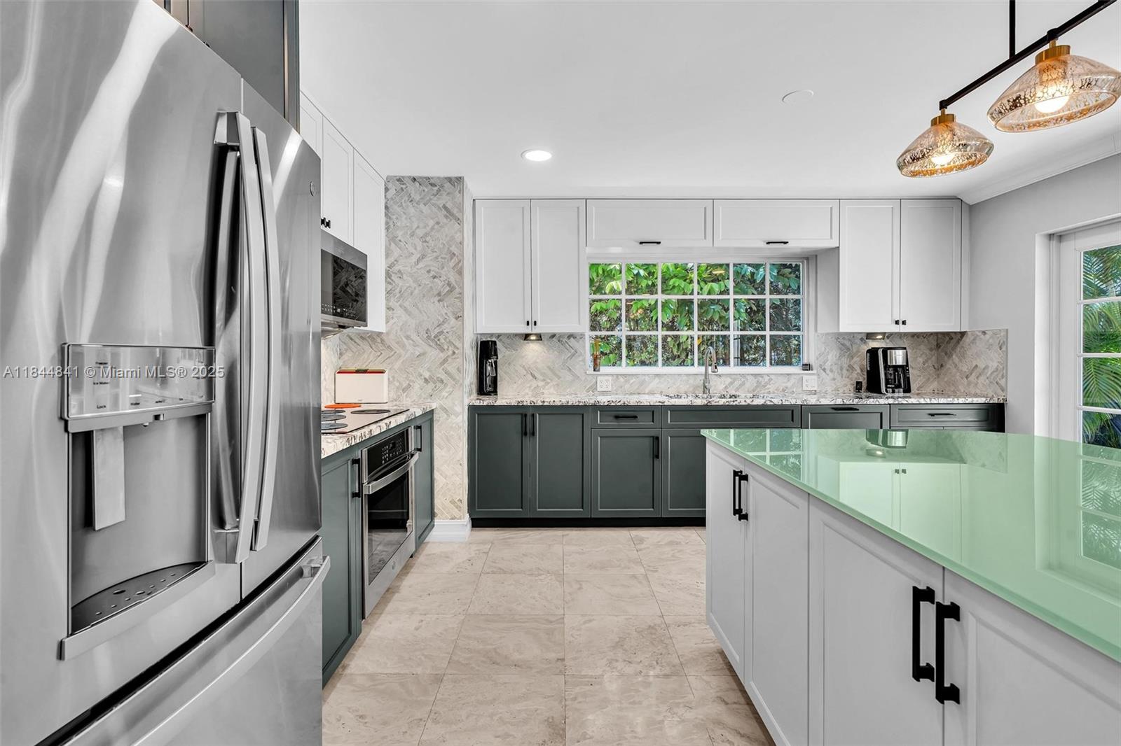 2516 San Domingo St