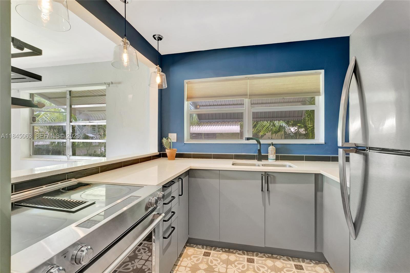 517 S 19th Ave # 517