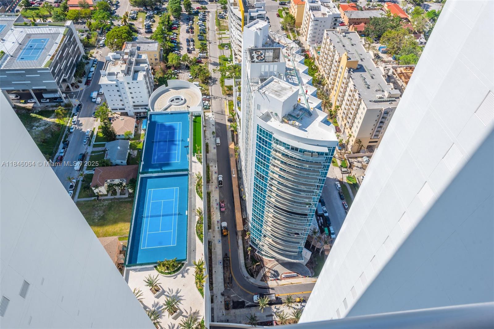 2900 NE 7th Ave # 3903