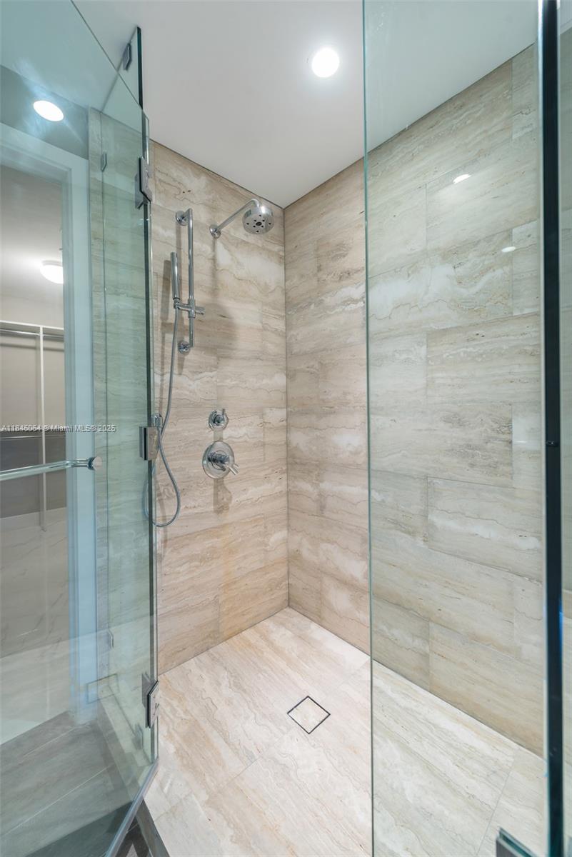 2900 NE 7th Ave # 3903