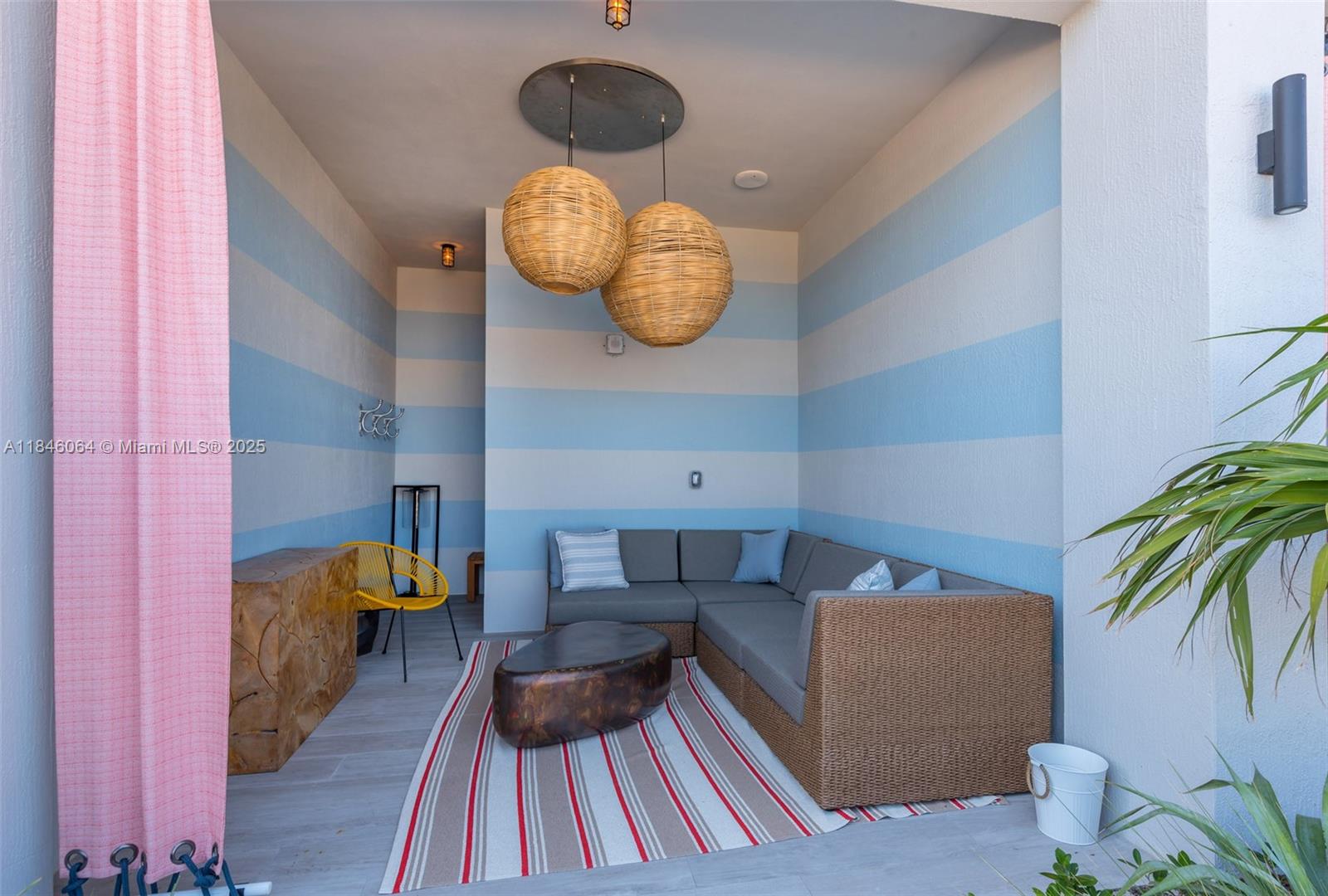 2900 NE 7th Ave # 3903