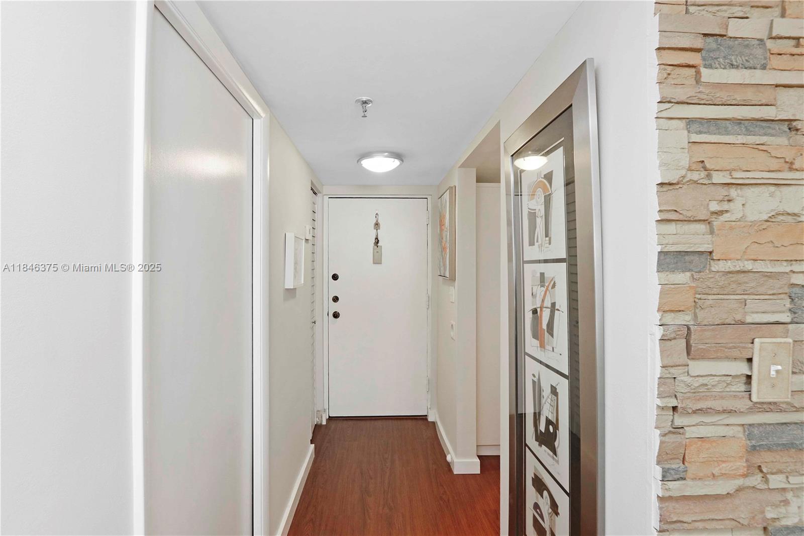 6830 Indian Creek Dr # 1B