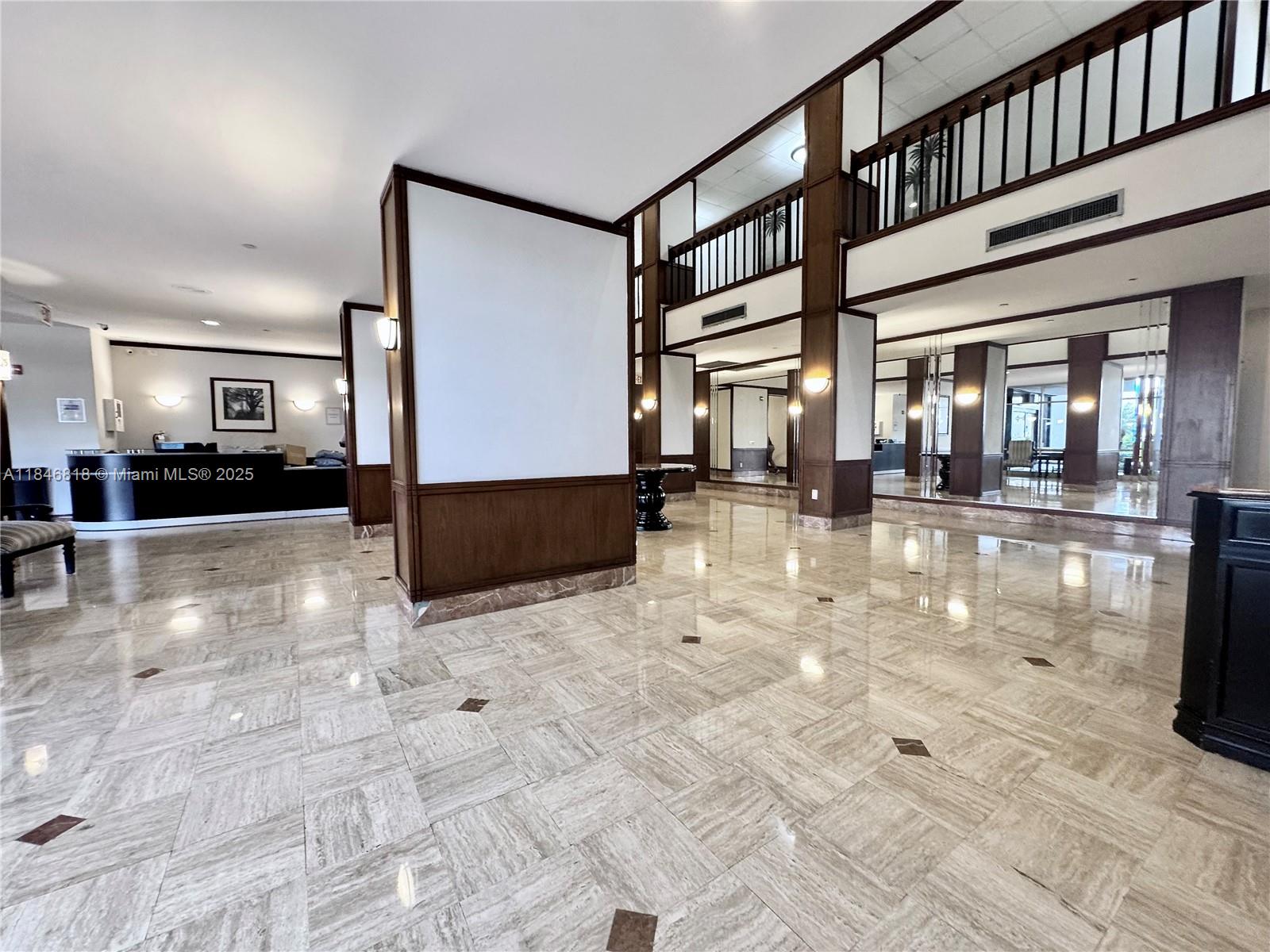 2851 NE 183rd St # 1508E