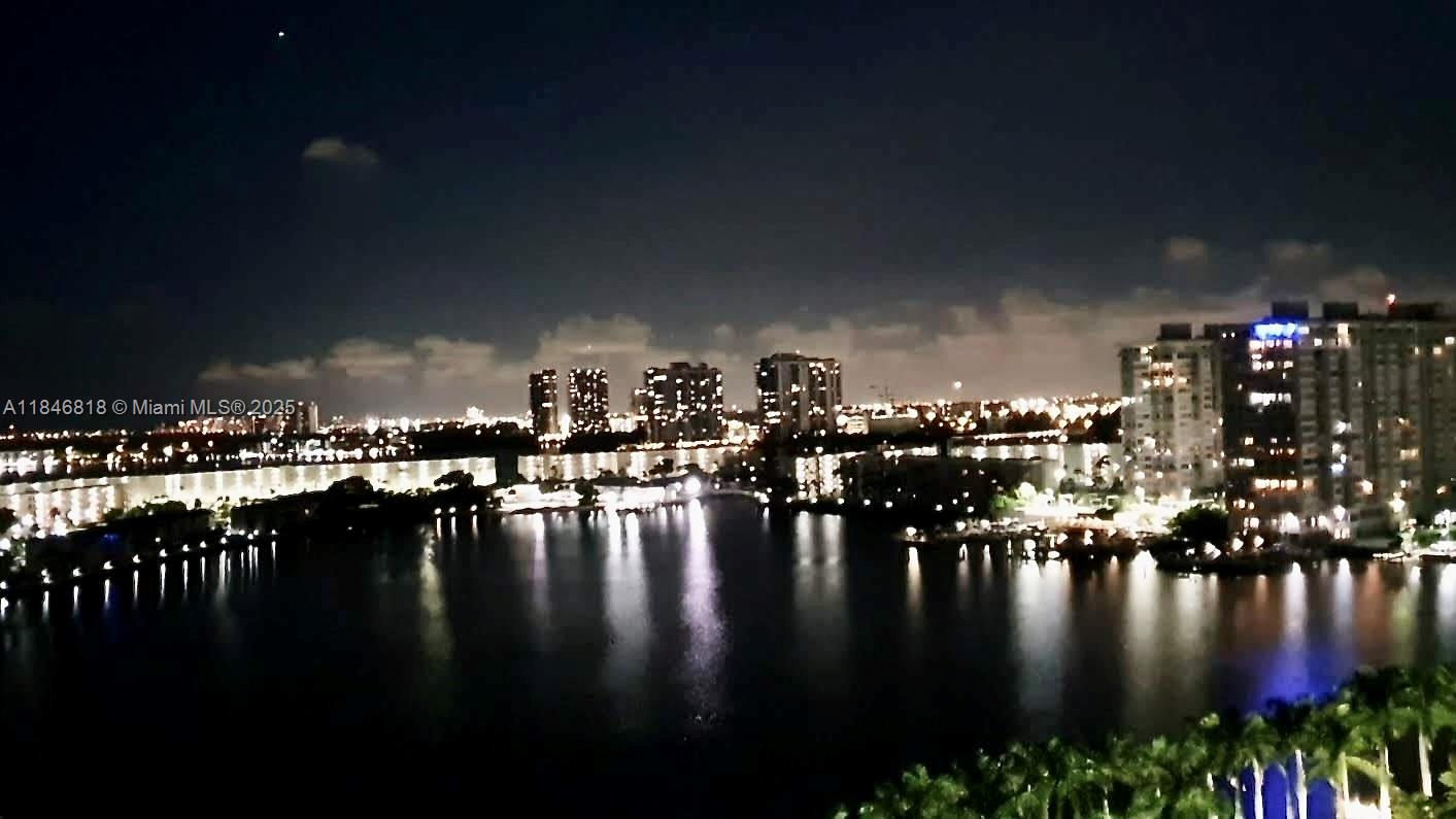 2851 NE 183rd St # 1508E