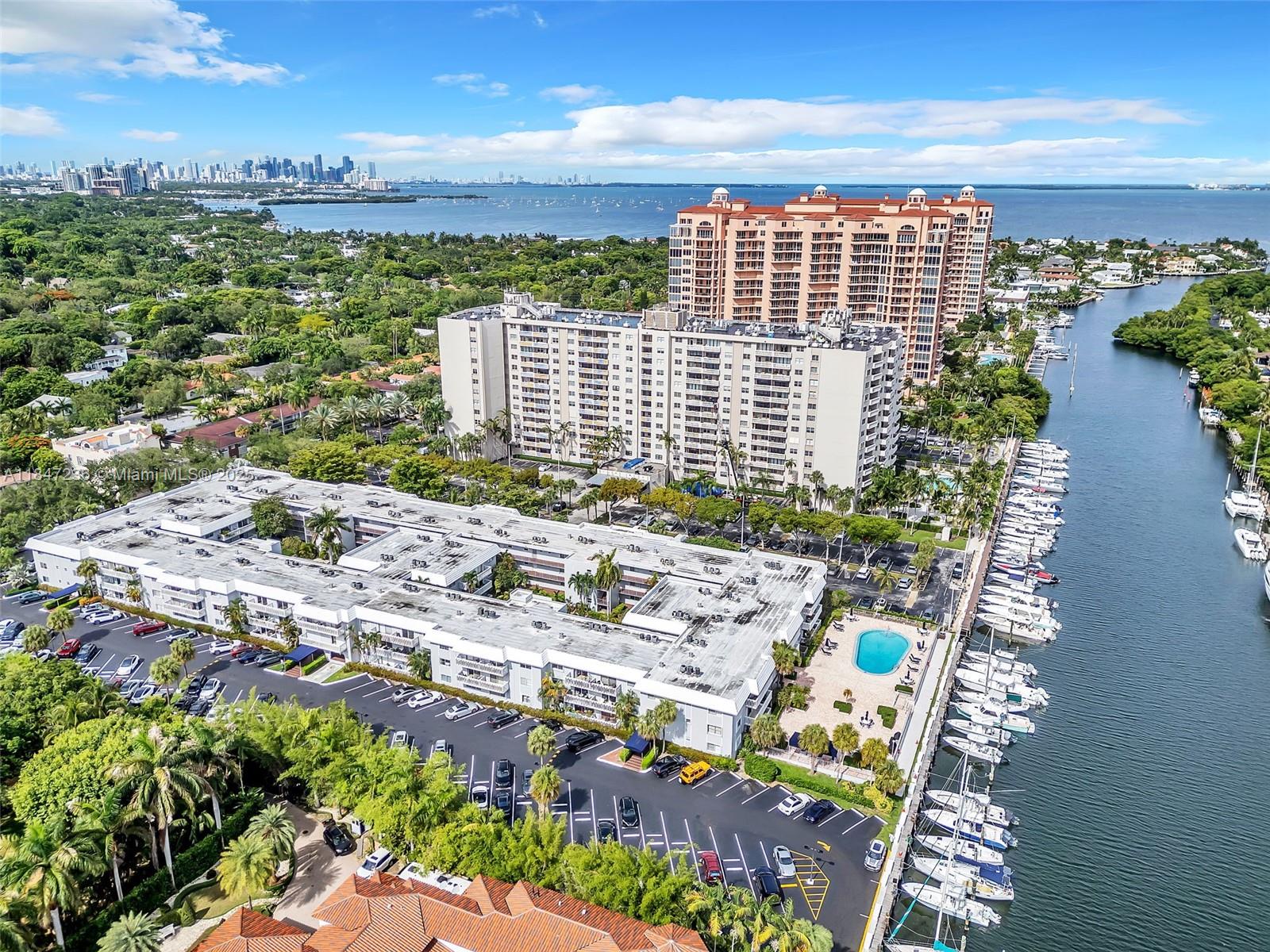 100 Edgewater Dr # 240