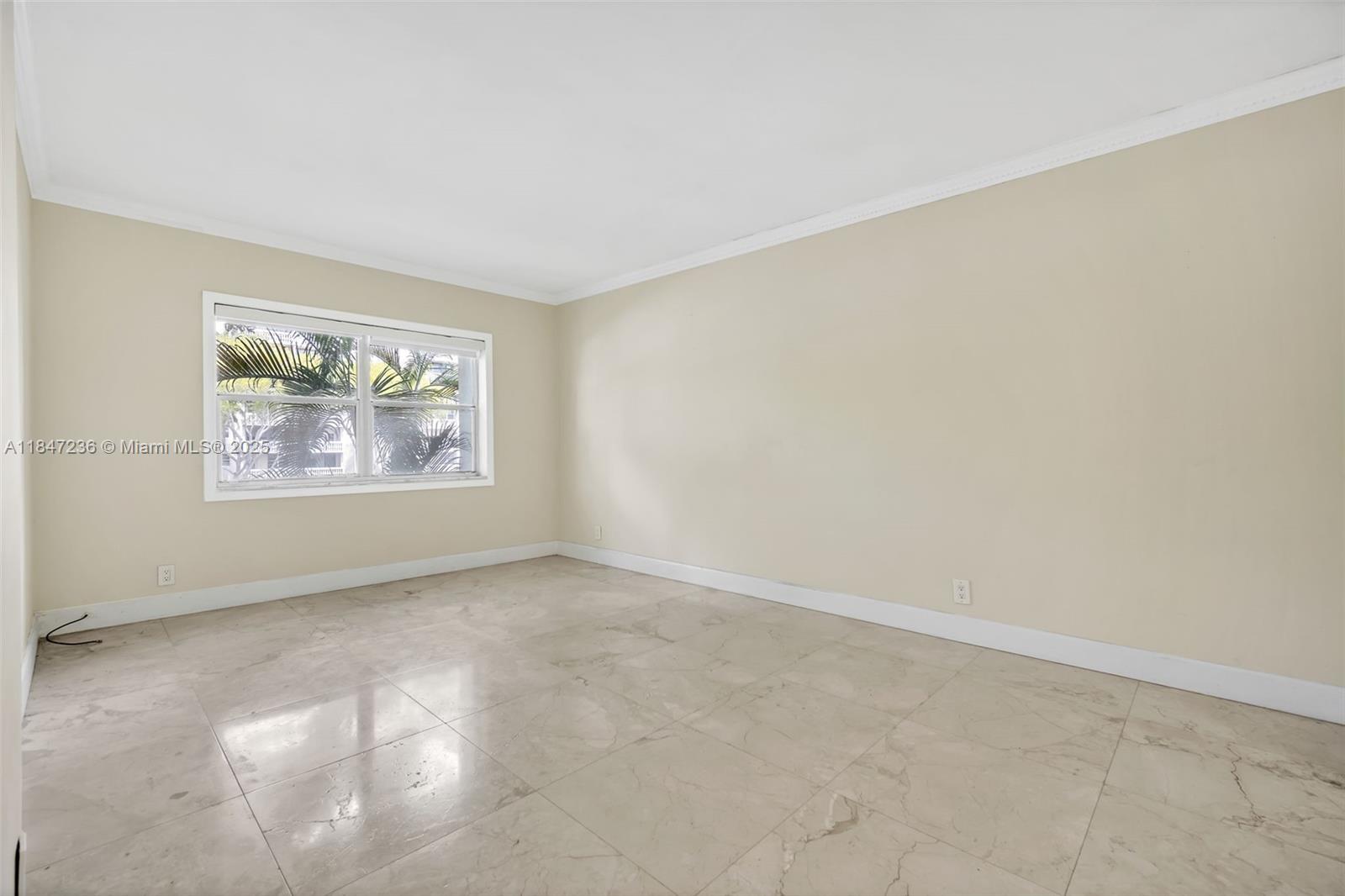 100 Edgewater Dr # 240