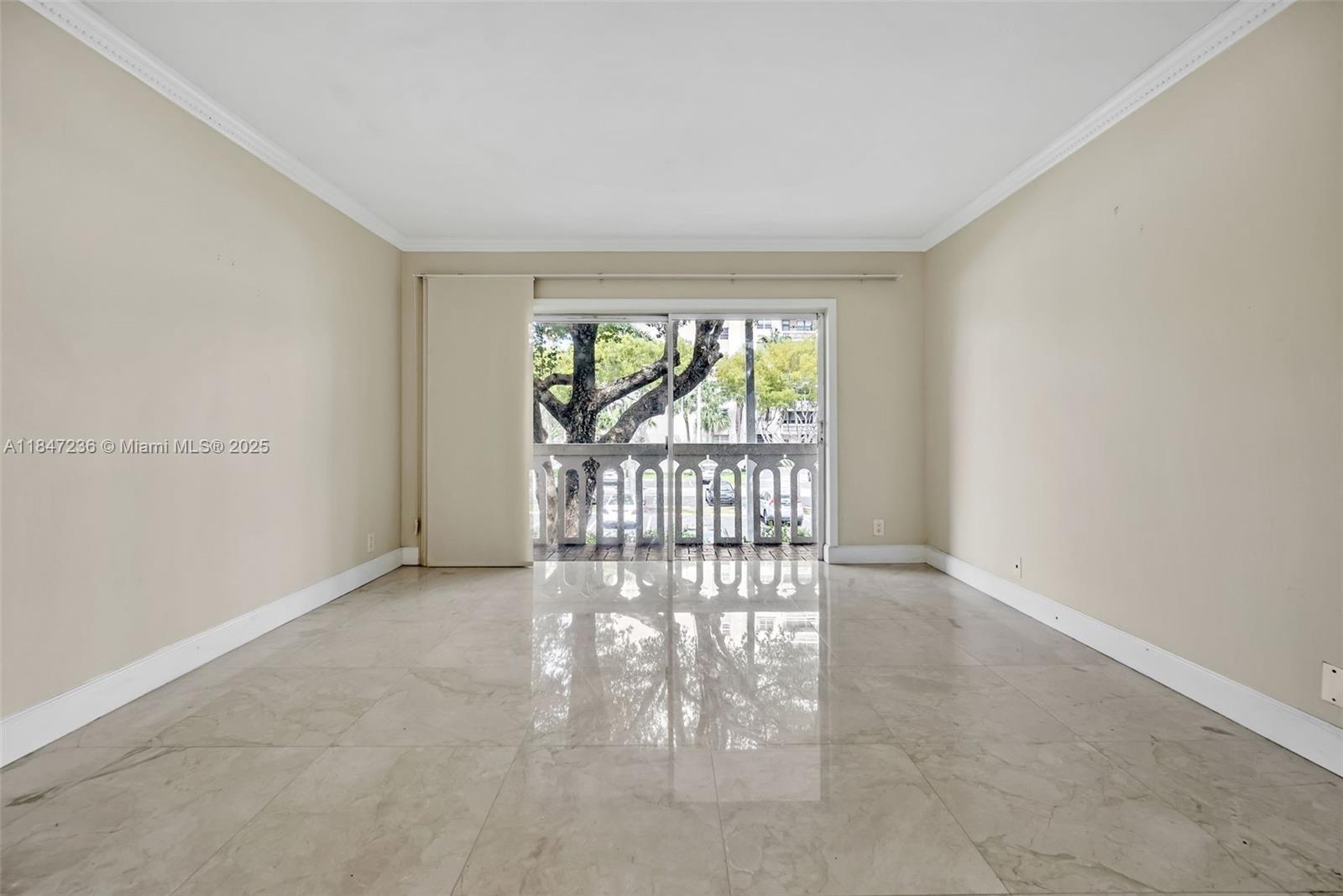 100 Edgewater Dr # 240