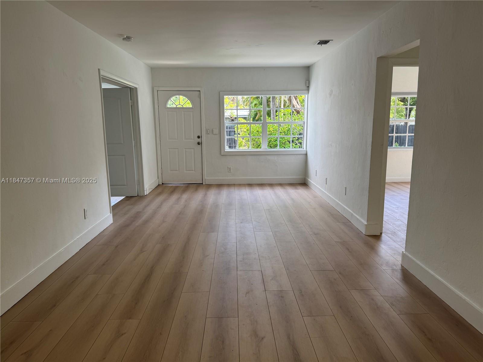 2450 SW 19th Ave Unit: -