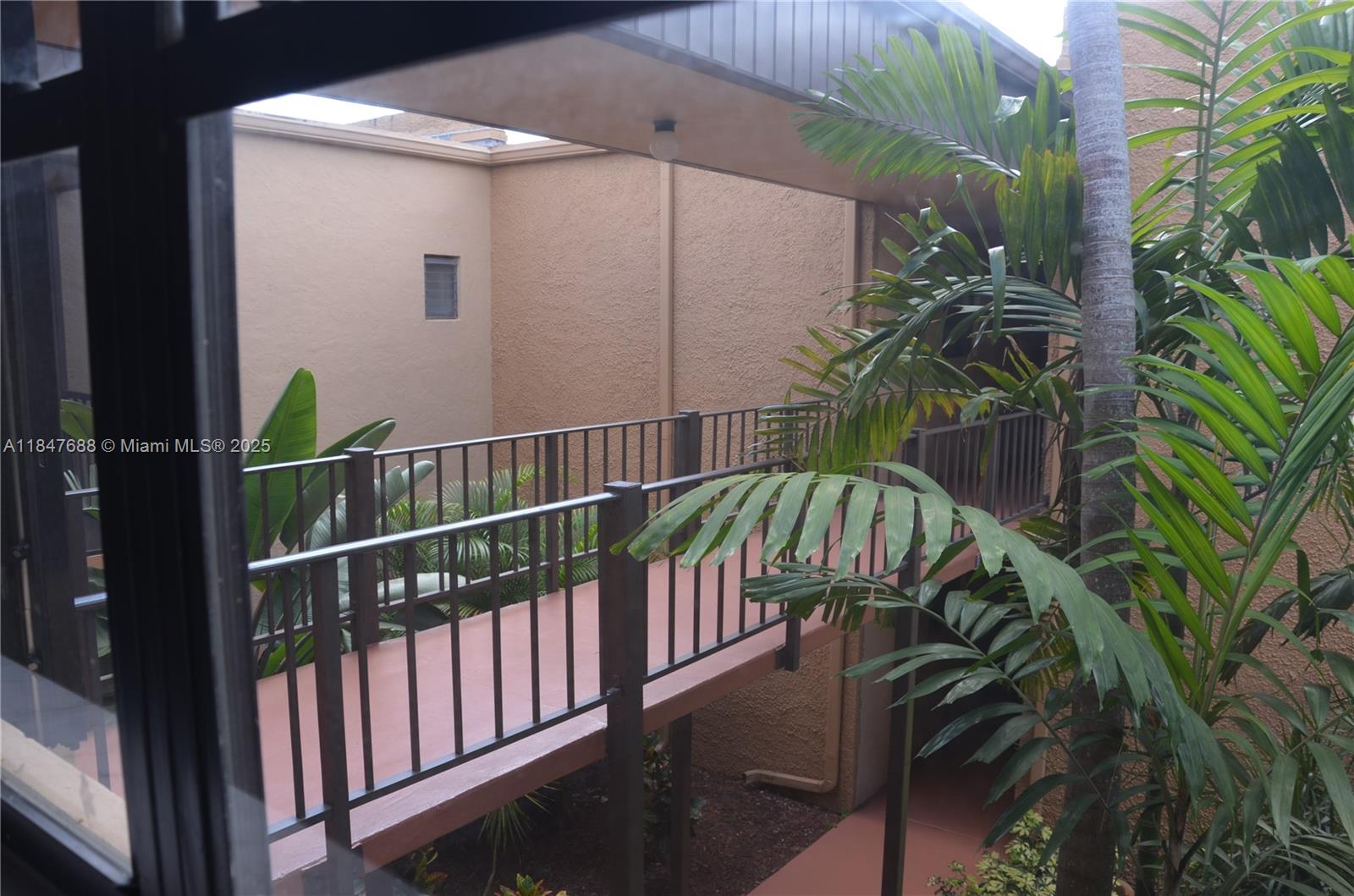 8851 N New River Canal Rd # 18E