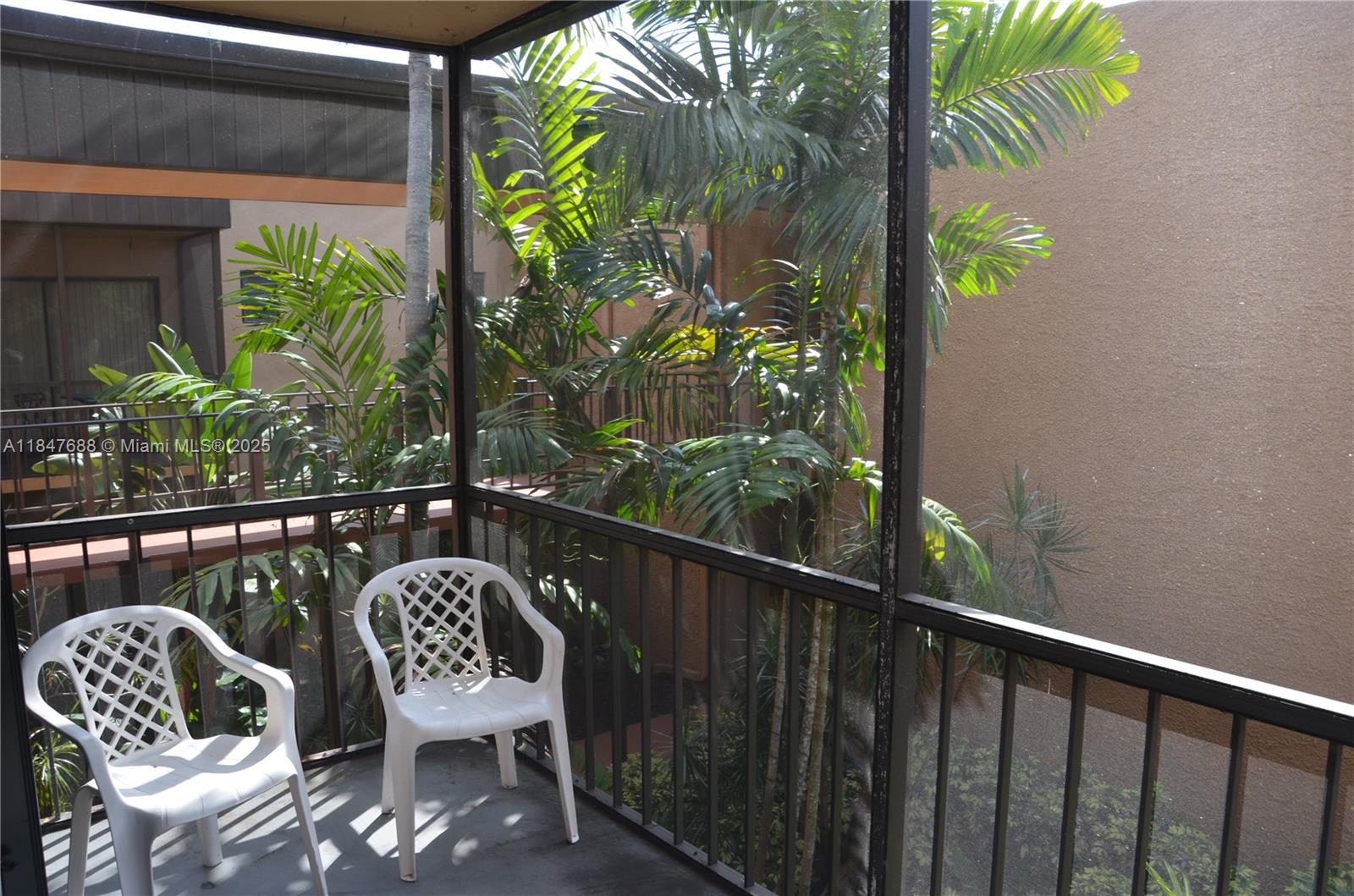 8851 N New River Canal Rd # 18E