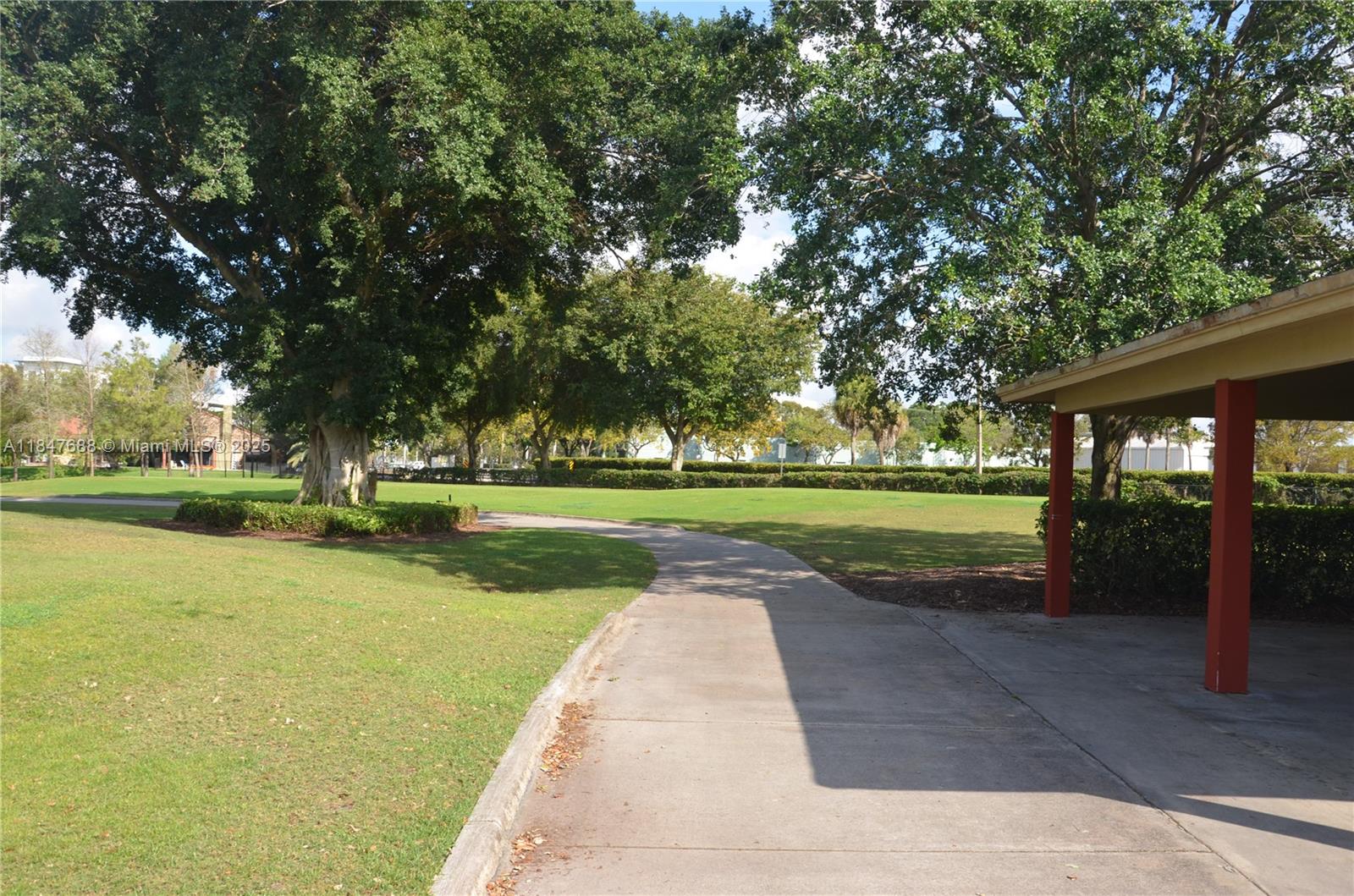 8851 N New River Canal Rd # 18E