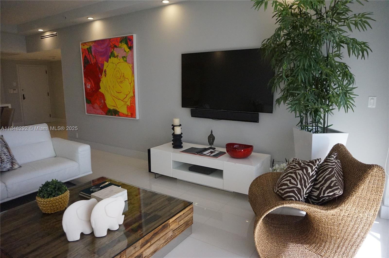 251 Crandon Blvd # 408