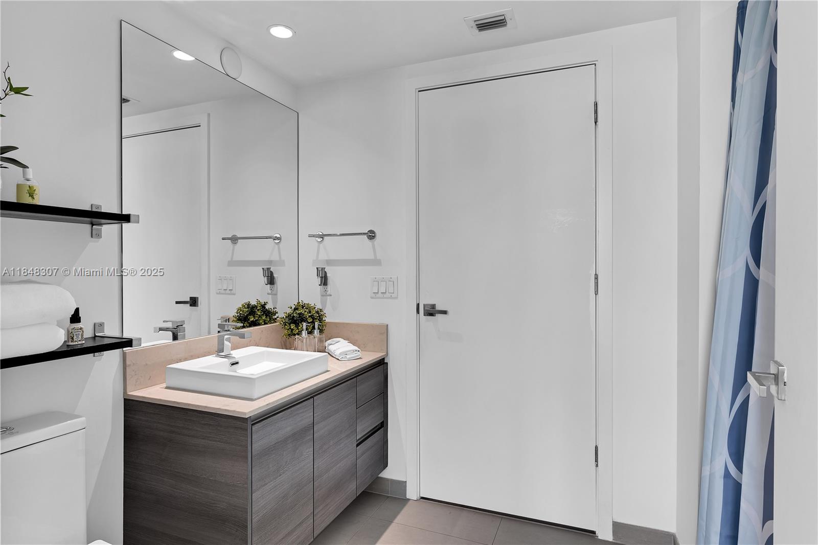 1080 Brickell Ave # 2601