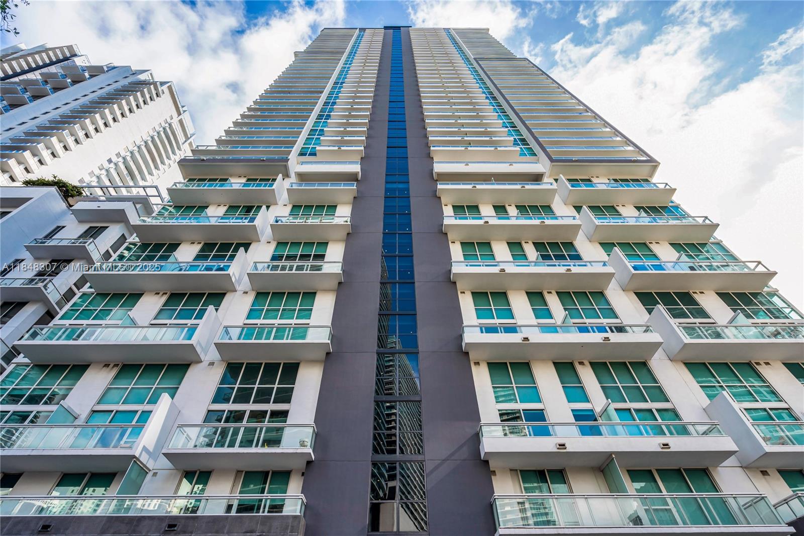 1080 Brickell Ave # 2601