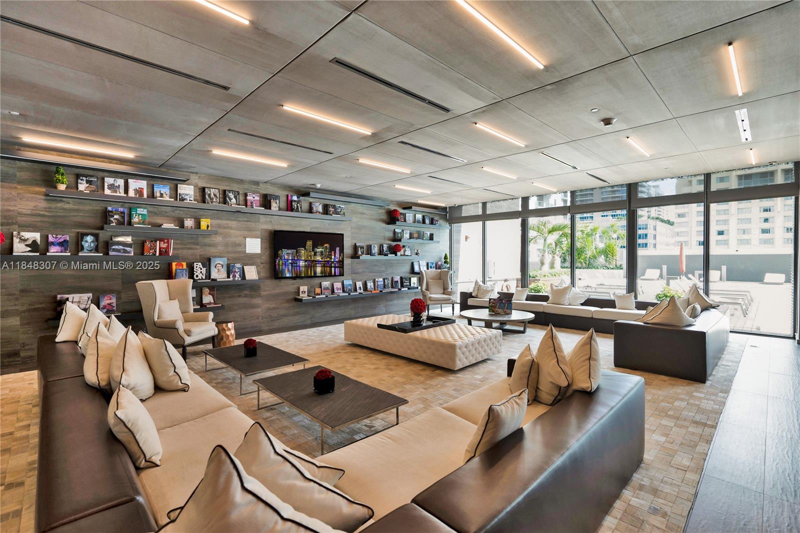 1080 Brickell Ave # 2601