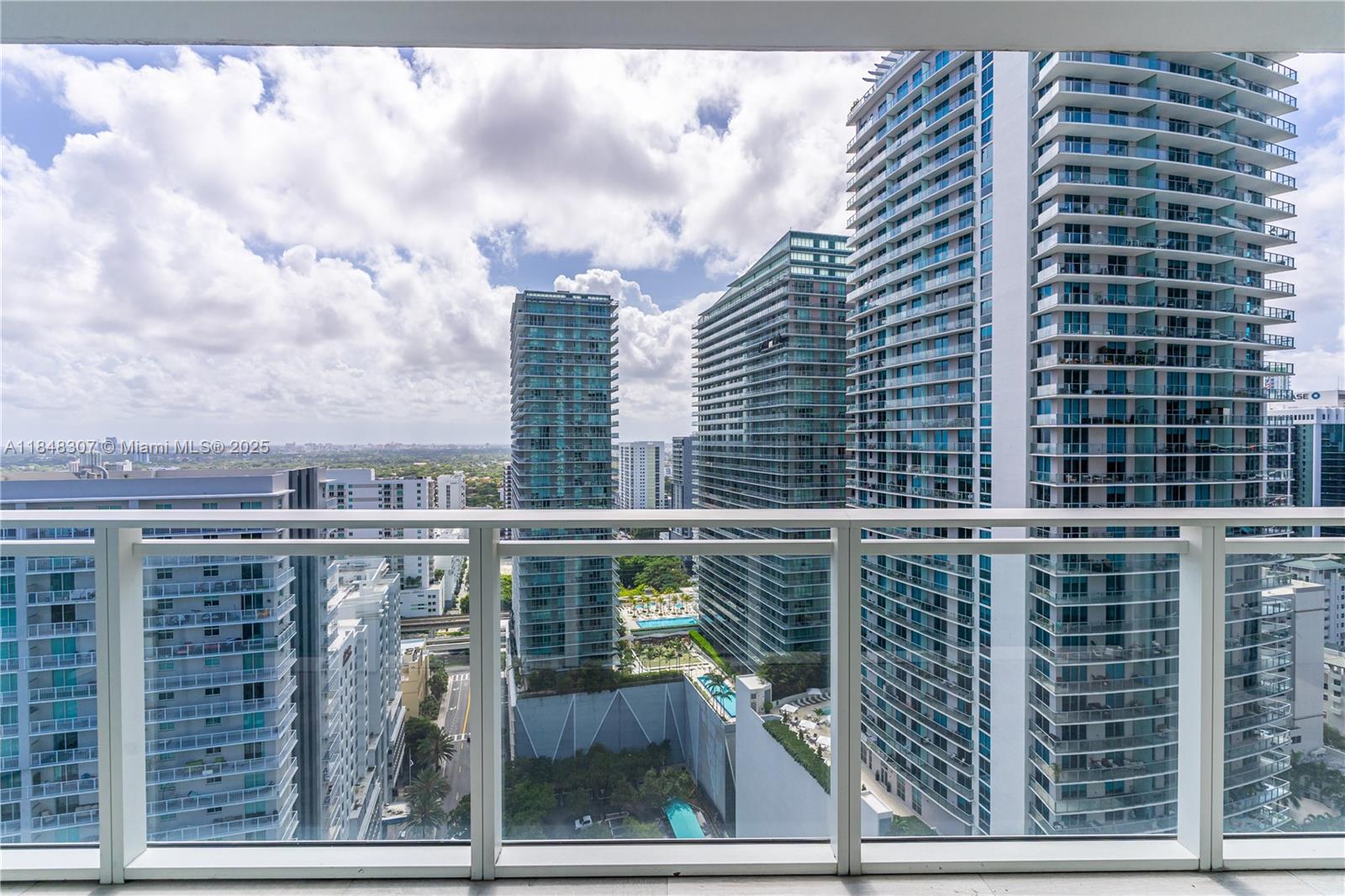 1080 Brickell Ave # 2601