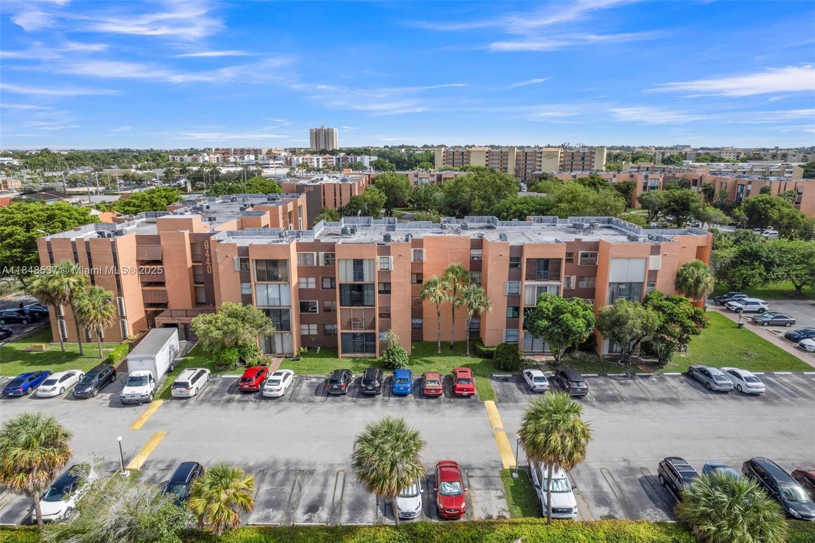 9440 W Flagler St # 203