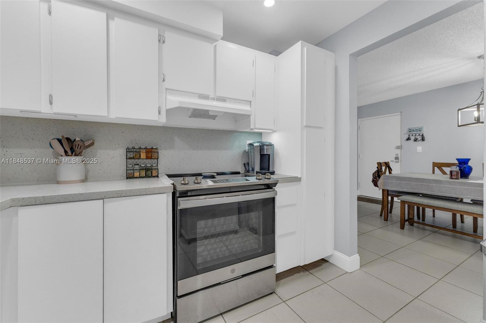 9440 W Flagler St # 203