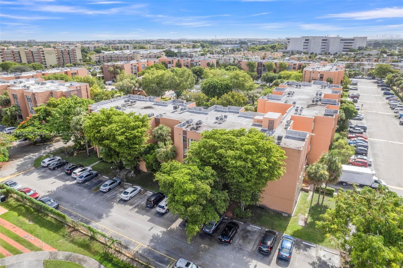 9440 W Flagler St # 203