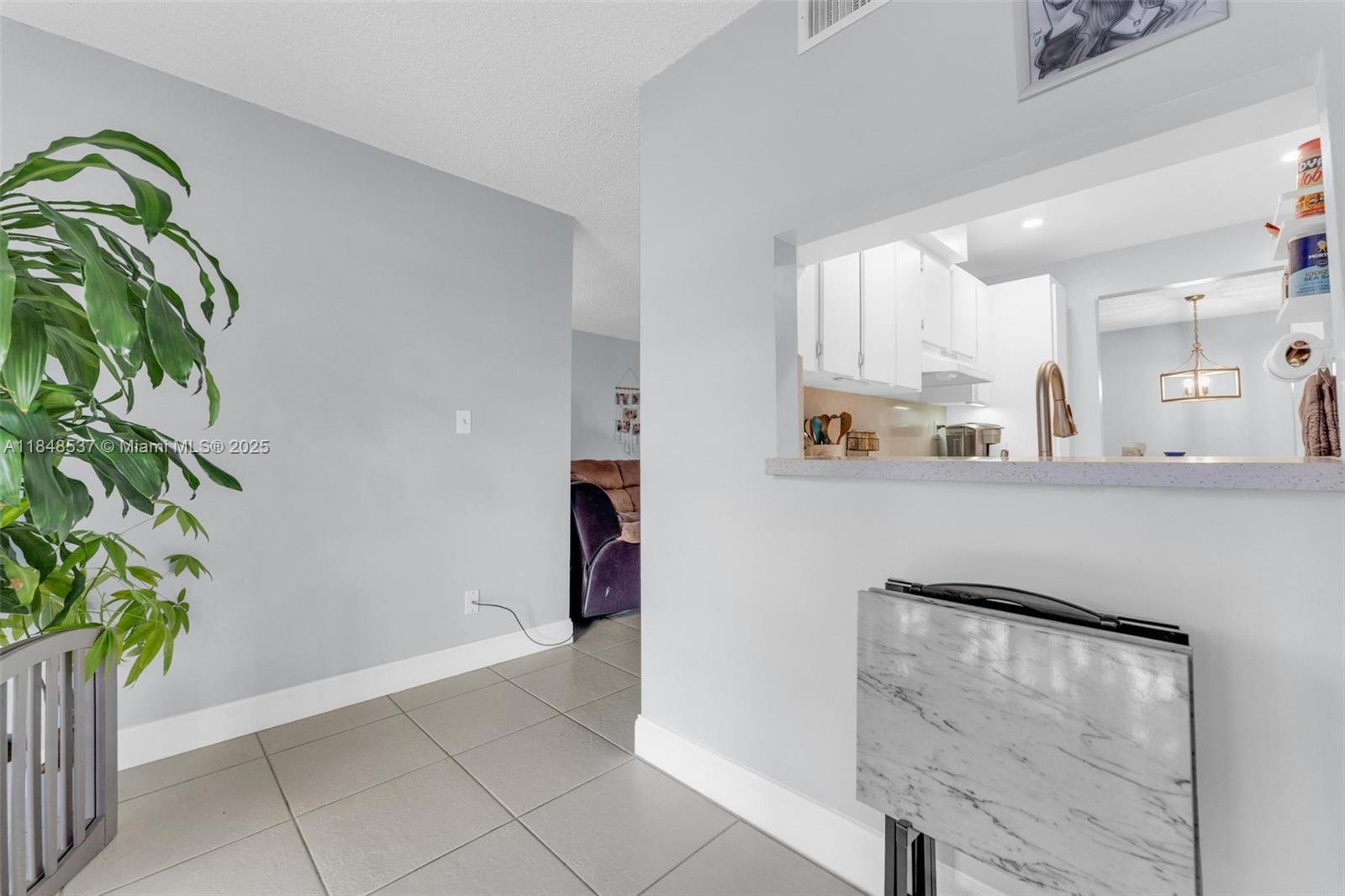 9440 W Flagler St # 203