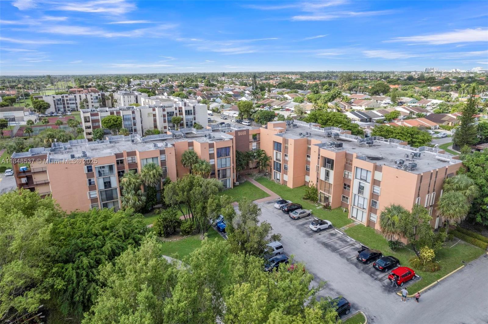9440 W Flagler St # 203
