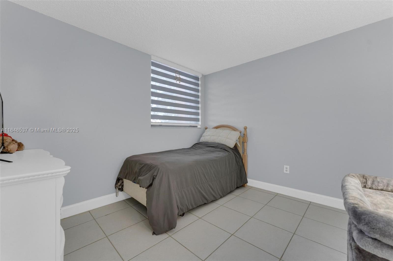 9440 W Flagler St # 203