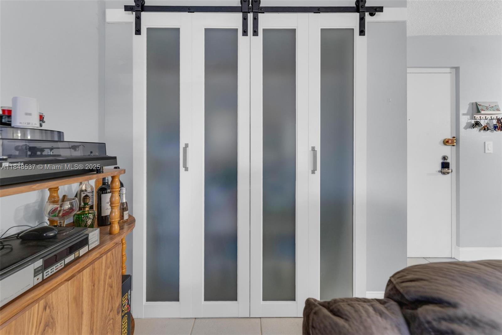 9440 W Flagler St # 203