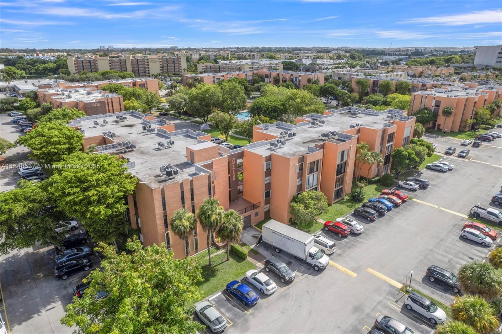 9440 W Flagler St # 203