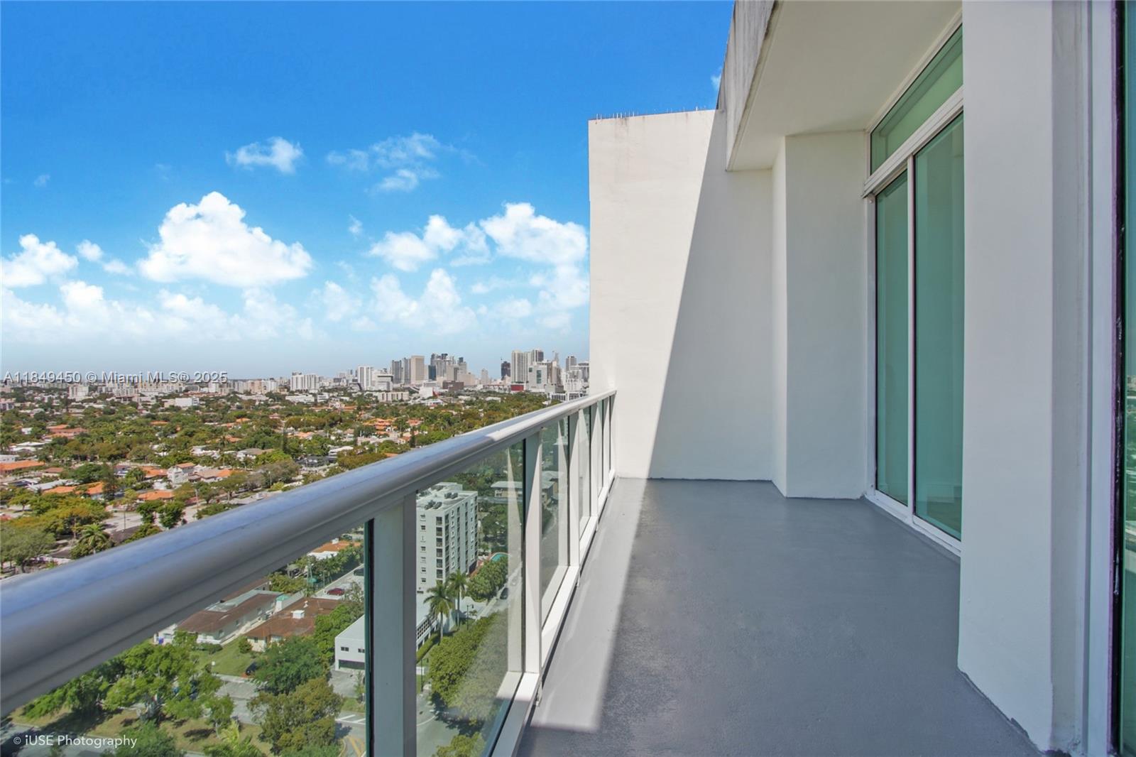 2525 SW 3rd Ave # 04 Unit: PH-04