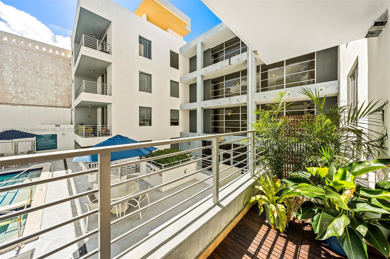 3339 Virginia St # 306