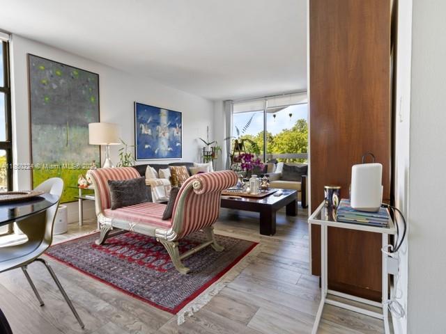 2501 Brickell Ave # 307