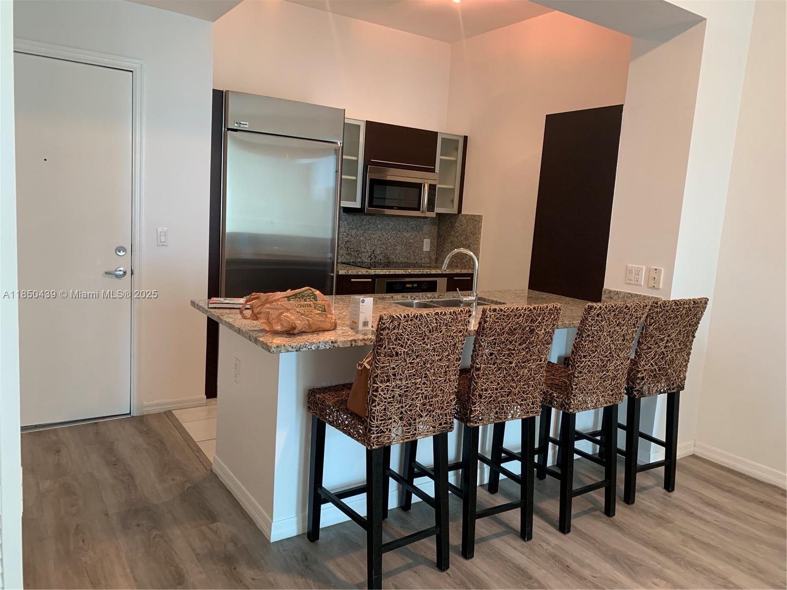 950 BRICKELL BAY DR # 4303