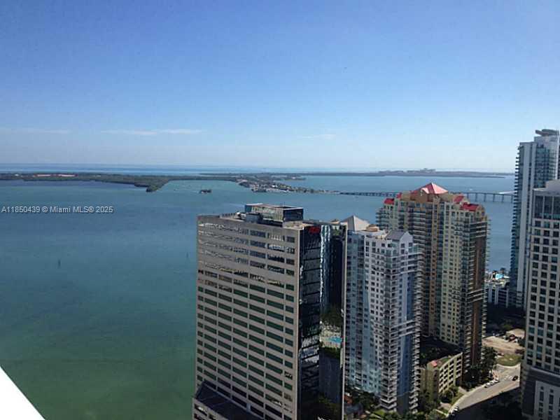 950 BRICKELL BAY DR # 4303