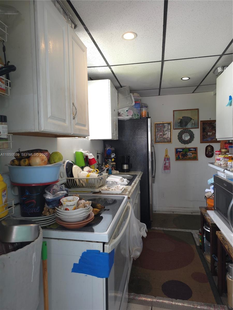 163 NW 18th Ct