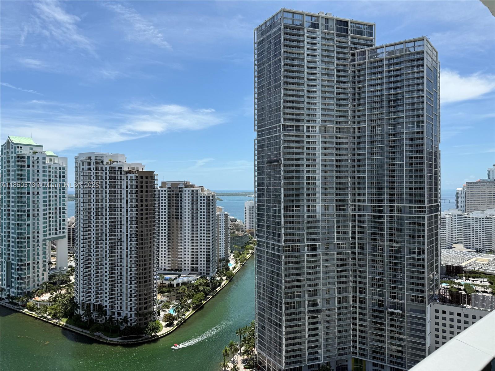 200 Biscayne Boulevard Way # 3303