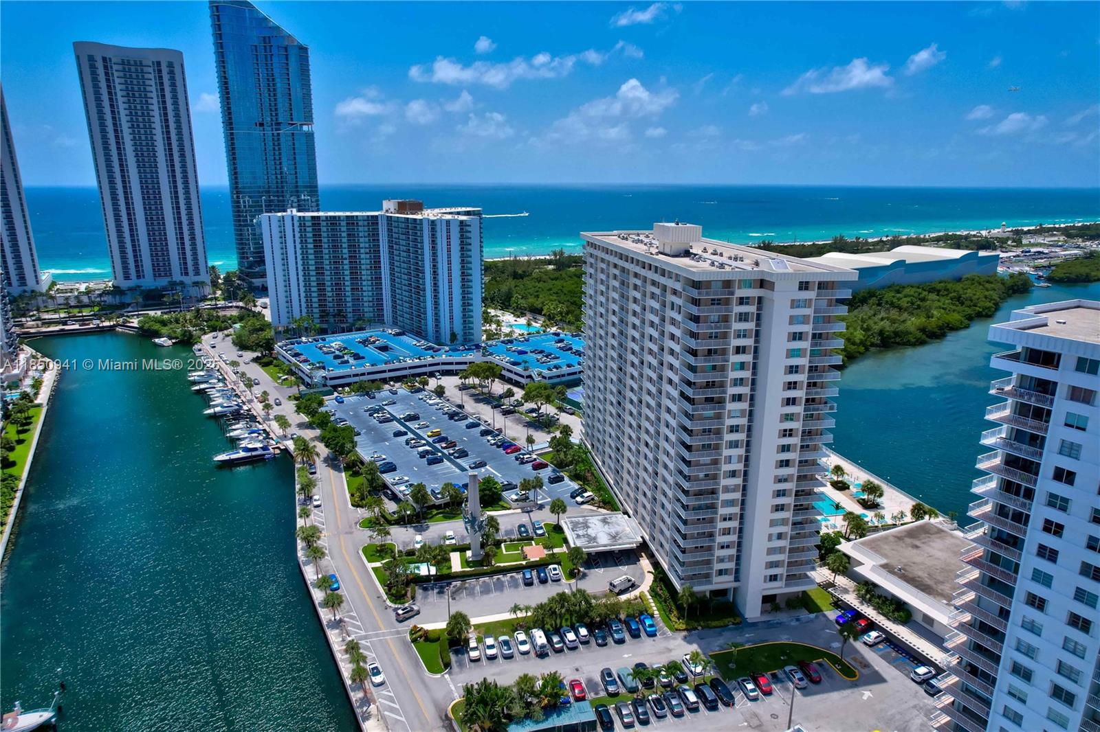 300 Bayview Dr # 1616