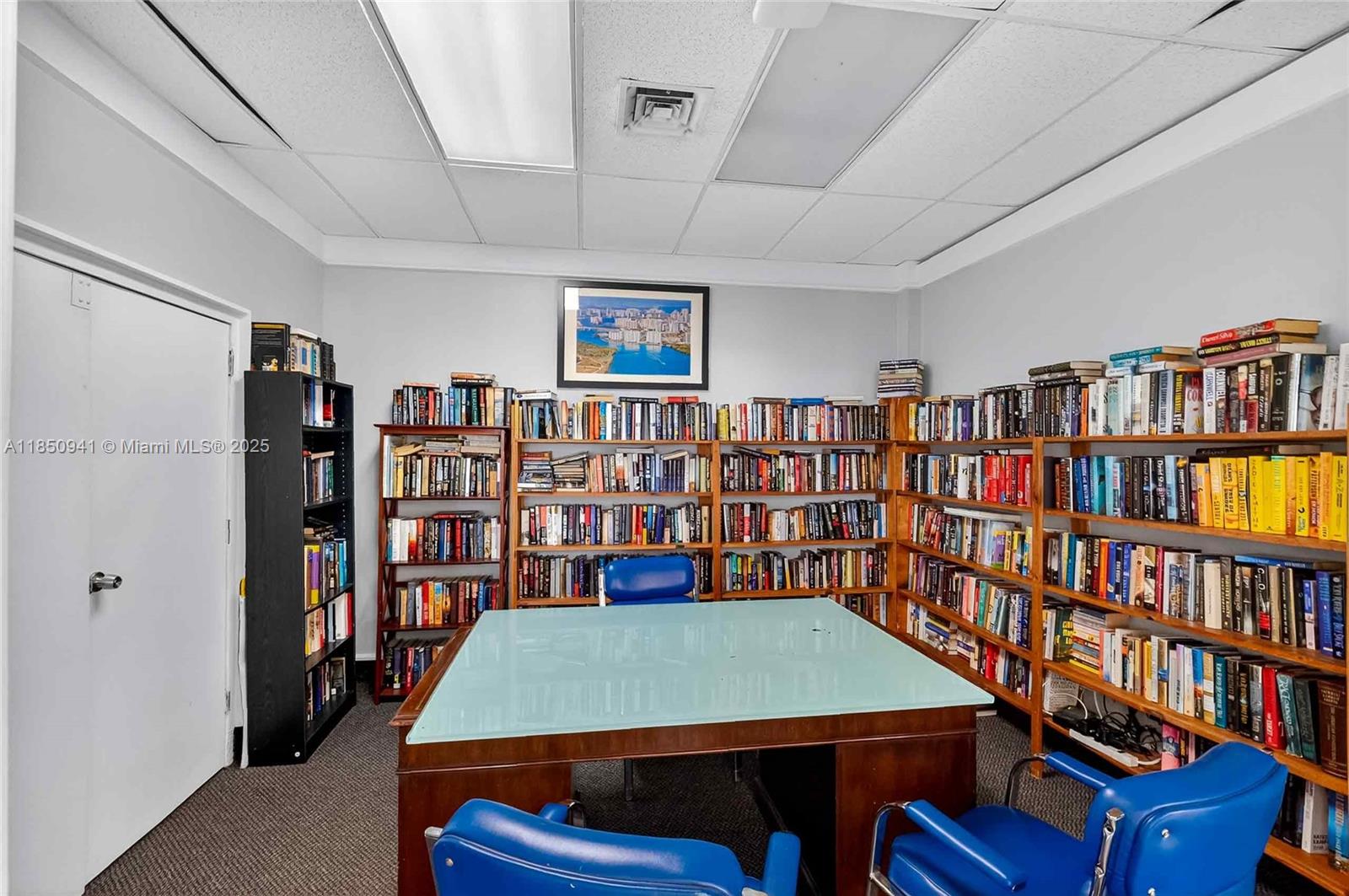 300 Bayview Dr # 1616