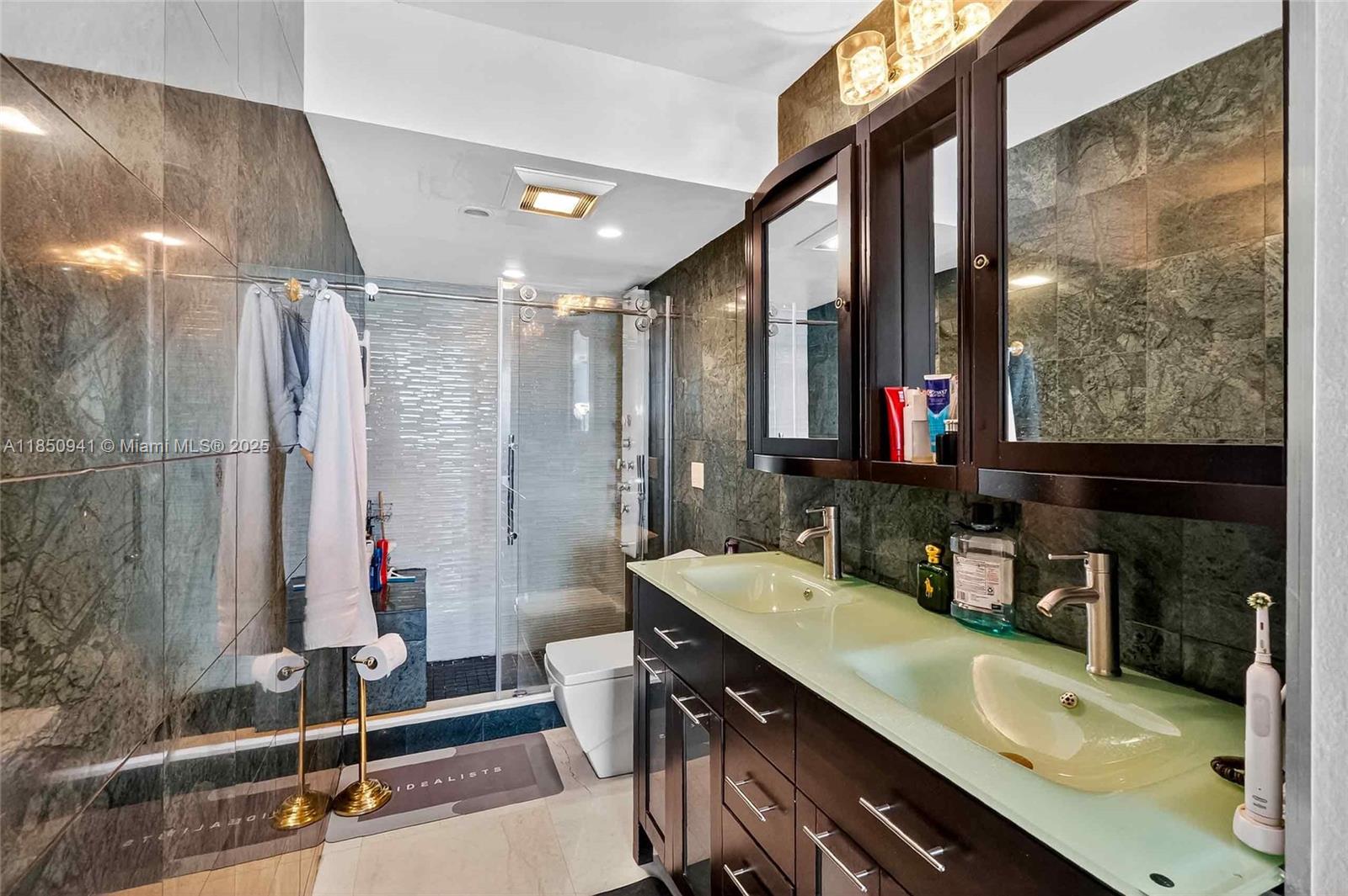 300 Bayview Dr # 1616