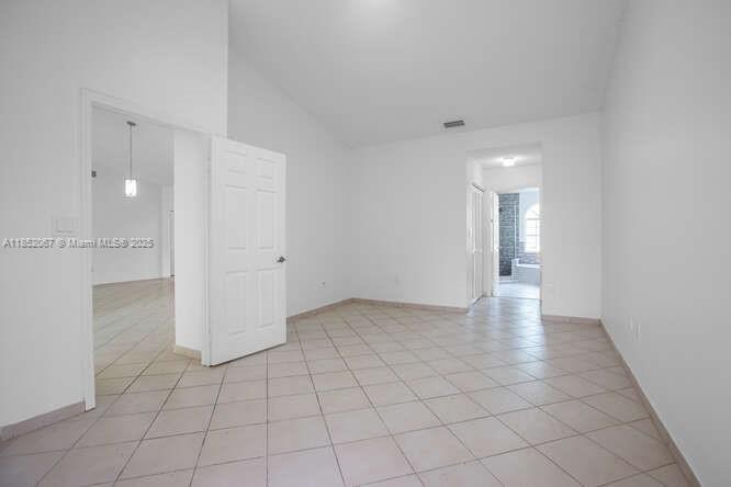 14705 Balgowan Rd # 11 Unit: 202-11