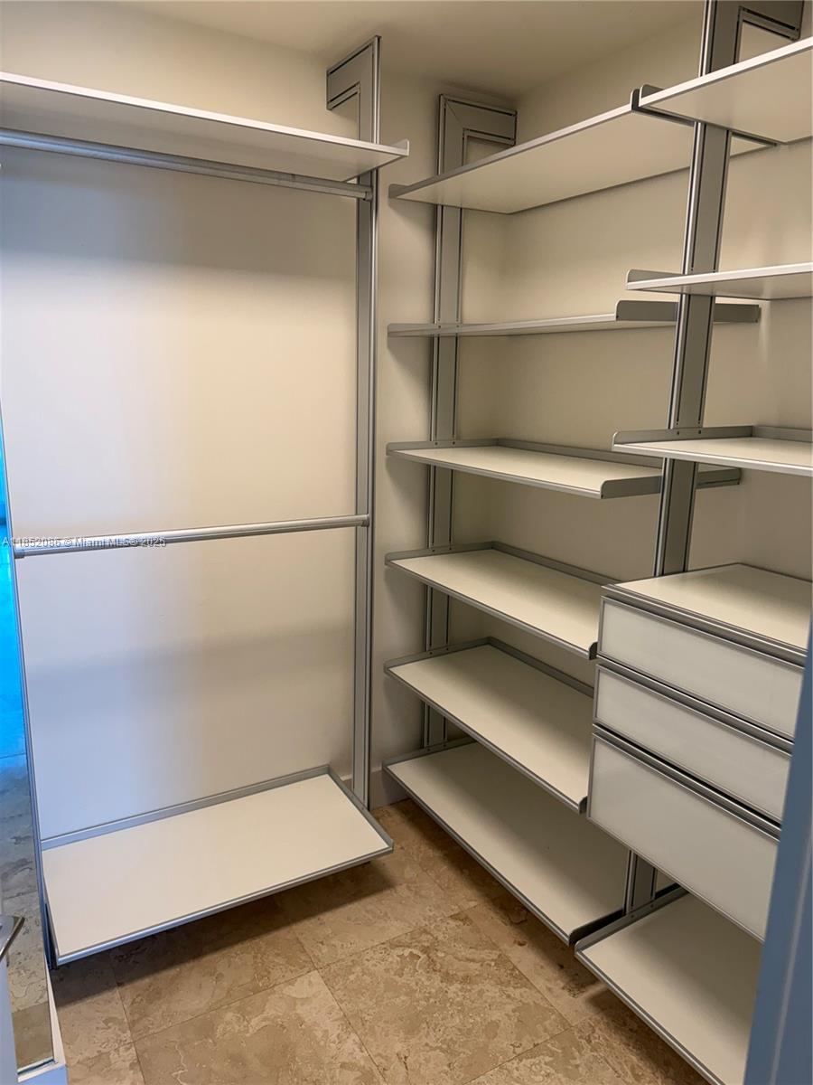 781 Crandon Blvd # 1604