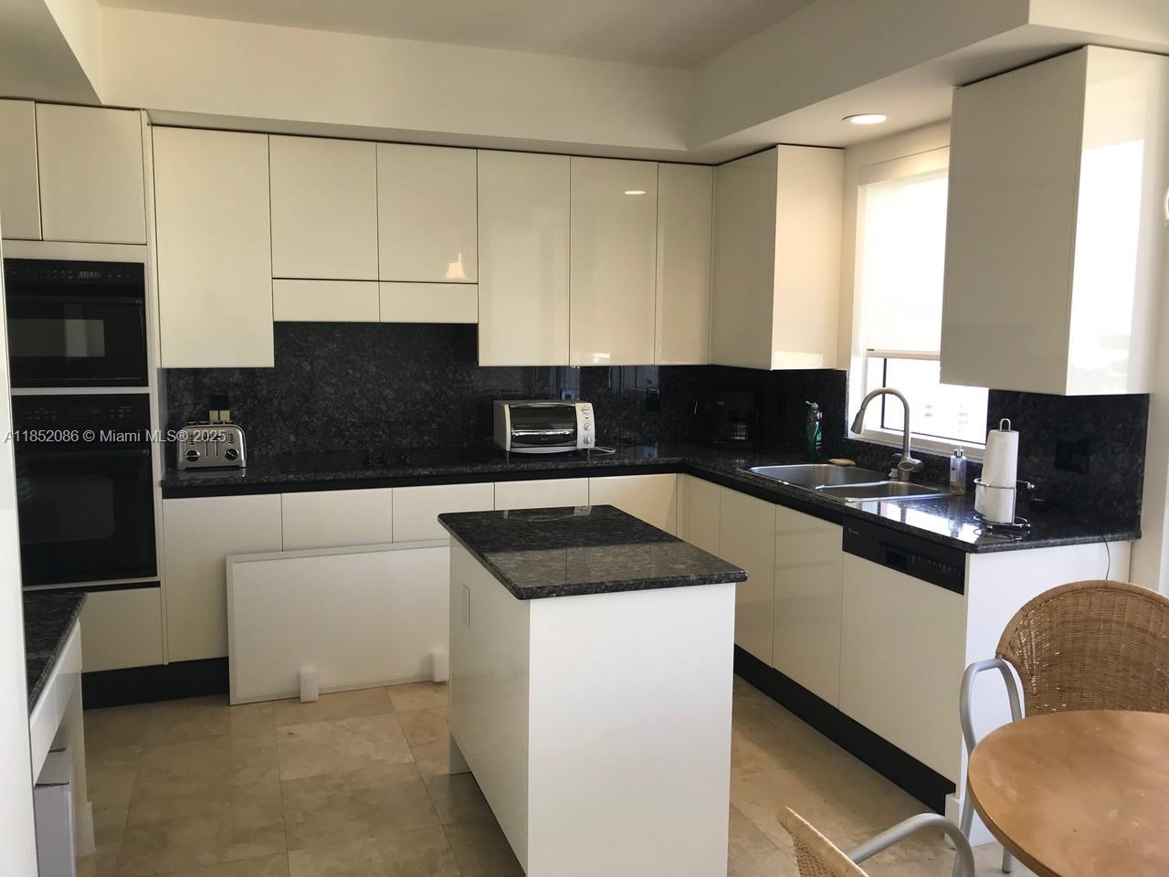 781 Crandon Blvd # 1604