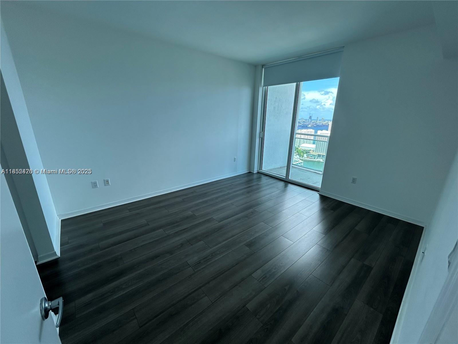 951 Brickell Ave # 3406