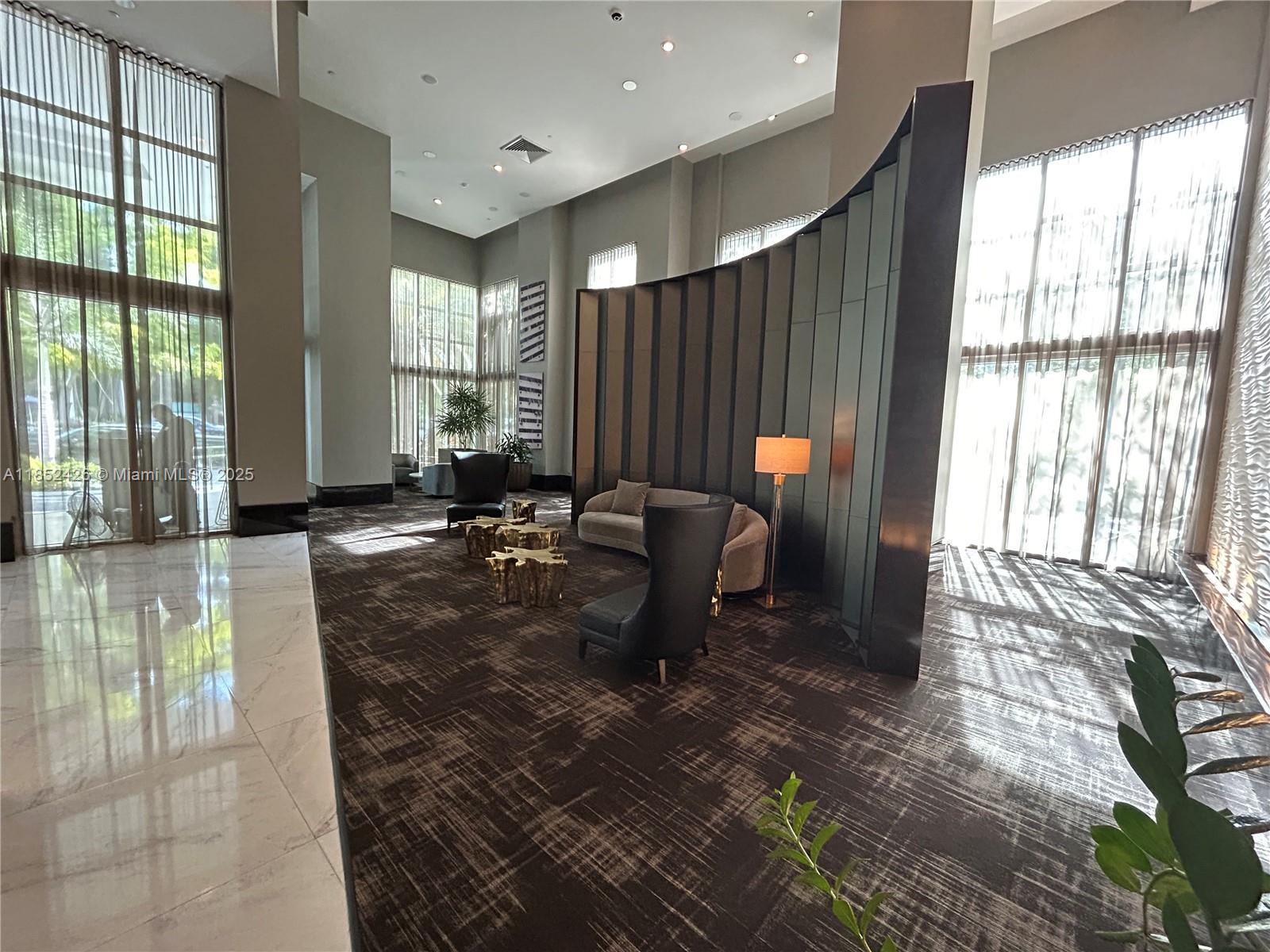 951 Brickell Ave # 3406