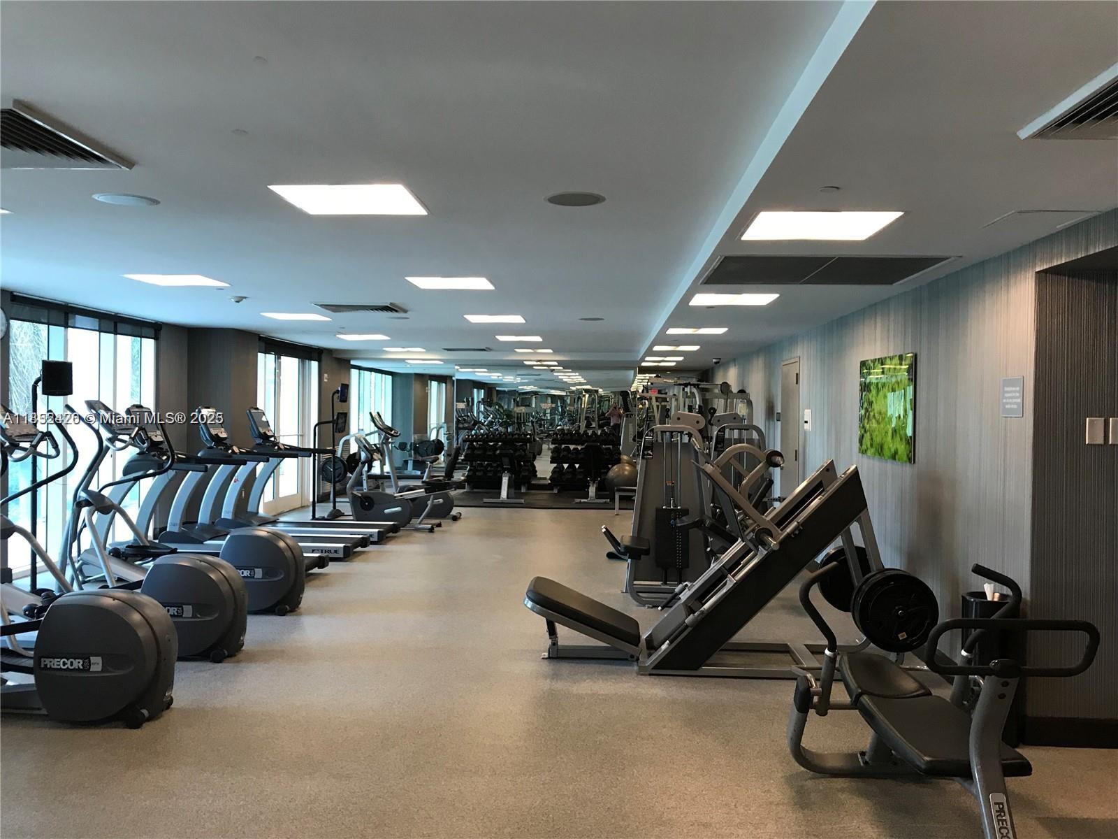 951 Brickell Ave # 3406