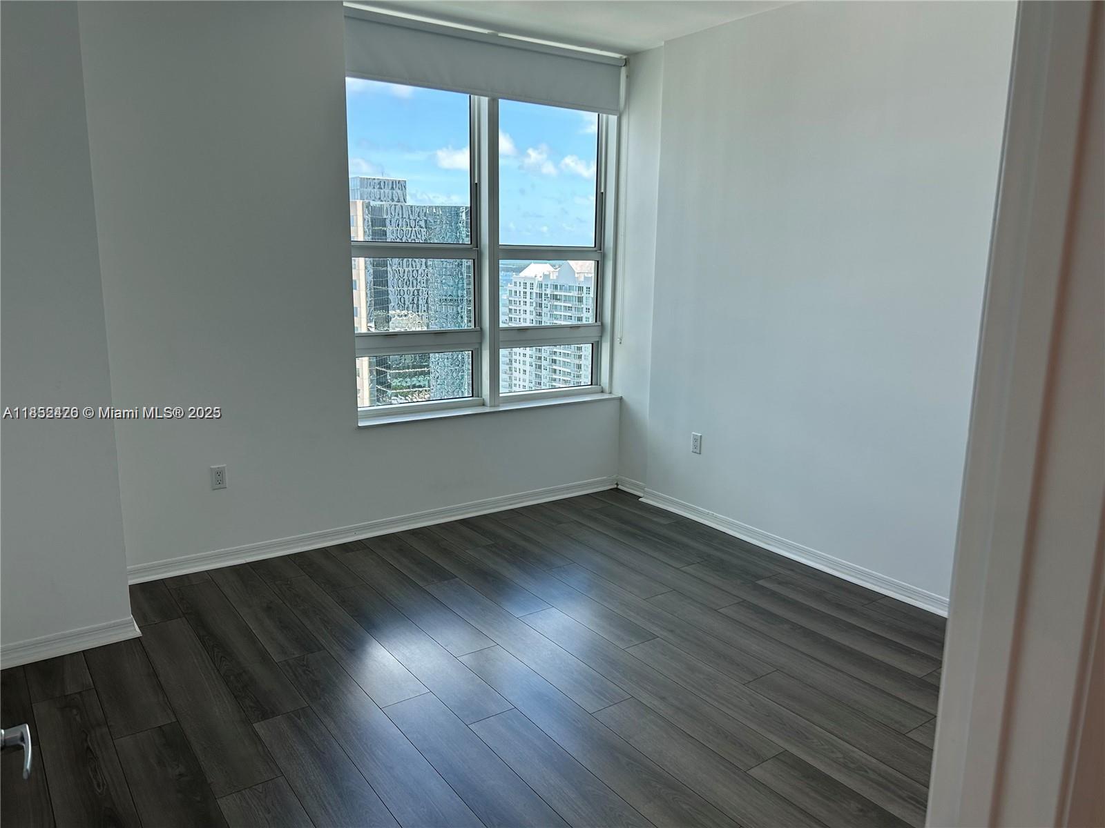 951 Brickell Ave # 3406